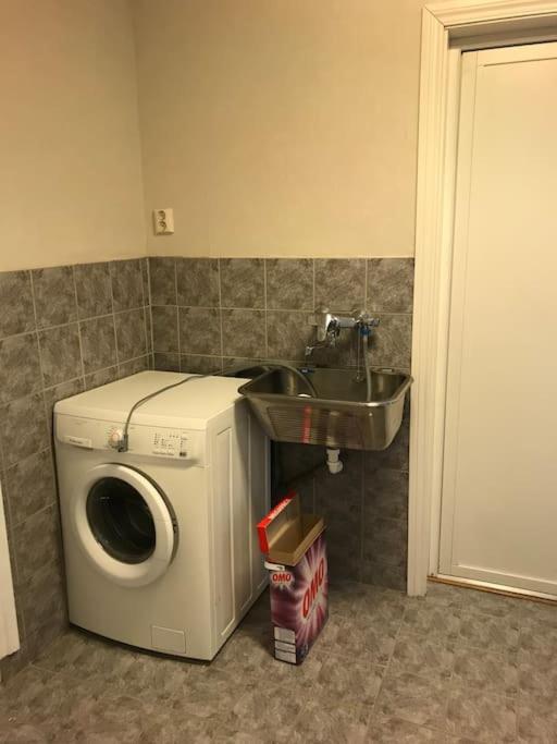 Comfortable 3 Bedroom Apartment On One Floor. Сандефьорд Экстерьер фото